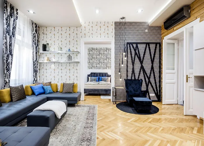 Spacious Designer With Premium Touches * Budapeszt