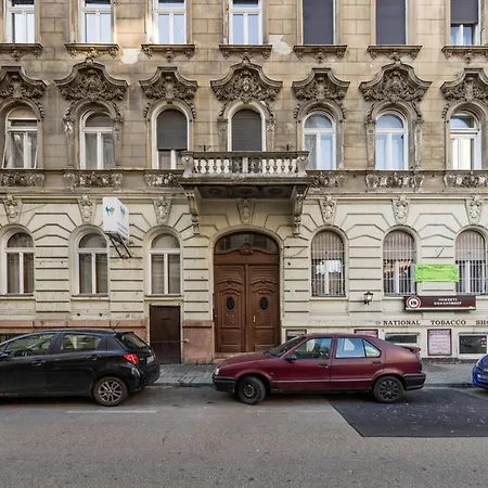 Apartment Spacious Designer With Premium Touches Budapest