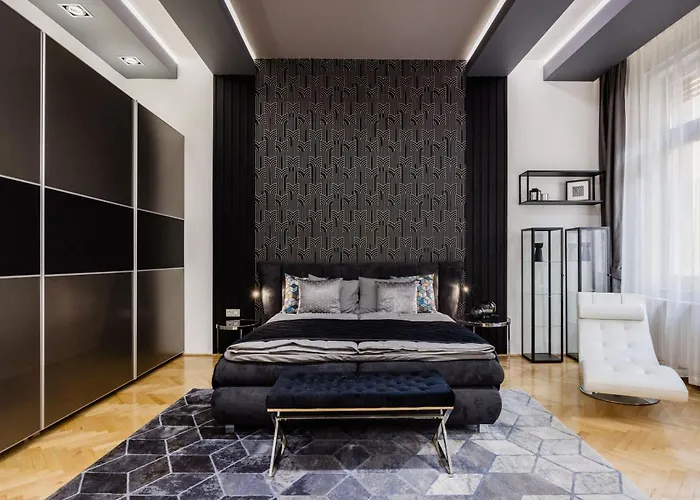 Spacious Designer With Premium Touches * Budapest