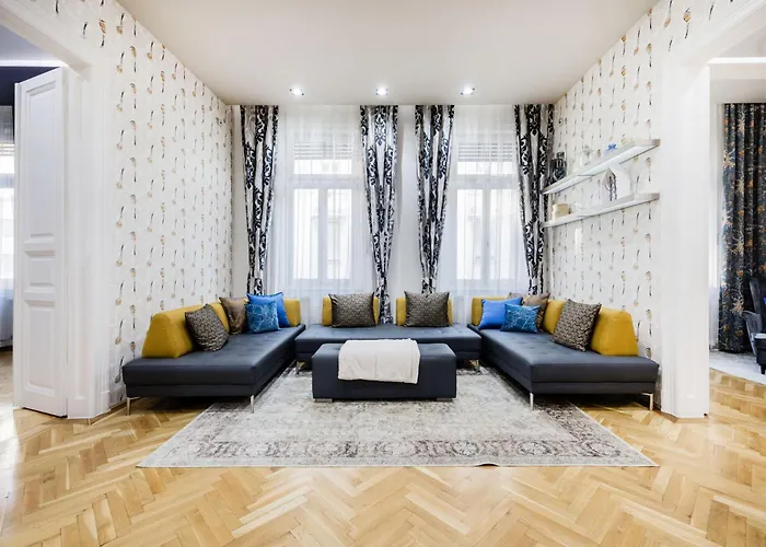 Spacious Designer With Premium Touches * Budapest