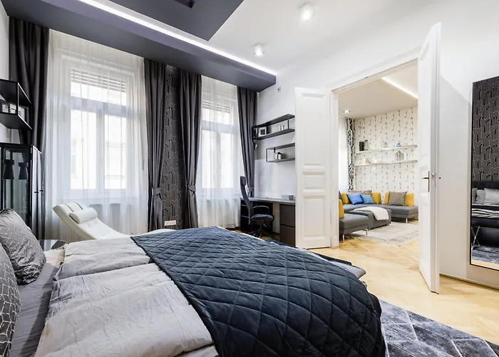 Spacious Designer With Premium Touches Appartement