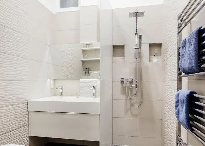 Spacious Designer With Premium Touches Daire *